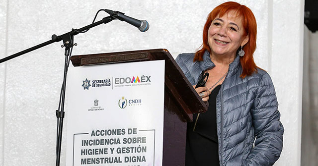La presidenta de la CNDH, Rosario Piedra Ibarra, habló sobre la recomendación 35/2021 en el Centro de Prevención y Readaptación Social Santiaguito, Estado de México.