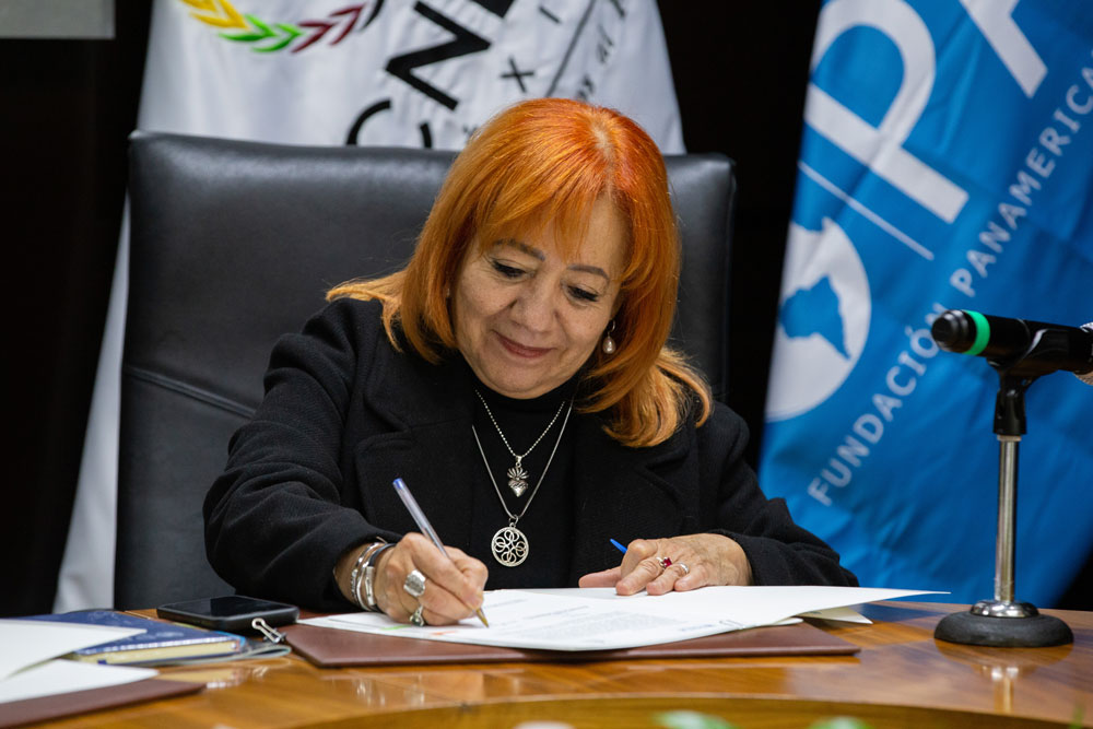 Ceremonia protocolaria de Firma de Convenio de Colaboración - CNDH - PADF.