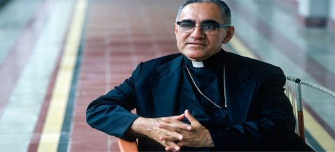 Nace Óscar Arnulfo Romero y Galdámez “La voz de los sin voz”  Sacerdote defensor de los derechos de los pobres
