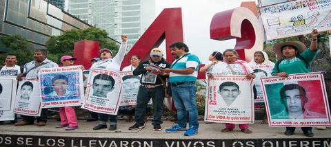 Se crea la Comisión para la Verdad y el Acceso a la Justicia  en el Caso Ayotzinapa. Lucha contra la tortura y la desaparición forzada  y por el derecho a la verdad