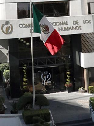 CNDH solicita medidas cautelares al INM por el hacinamiento de personas extranjeras en la Estación Migratoria de Palenque, Chiapas