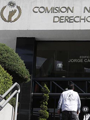 CNDH condena actos de intimidación contra familiares de los 43 estudiantes normalistas de Ayotzinapa desaparecidos