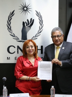 CNDH y SNTE firman convenio de colaboración para realizar actividades de promoción y defensa de los DDHH, además de consolidar una cultura de paz 